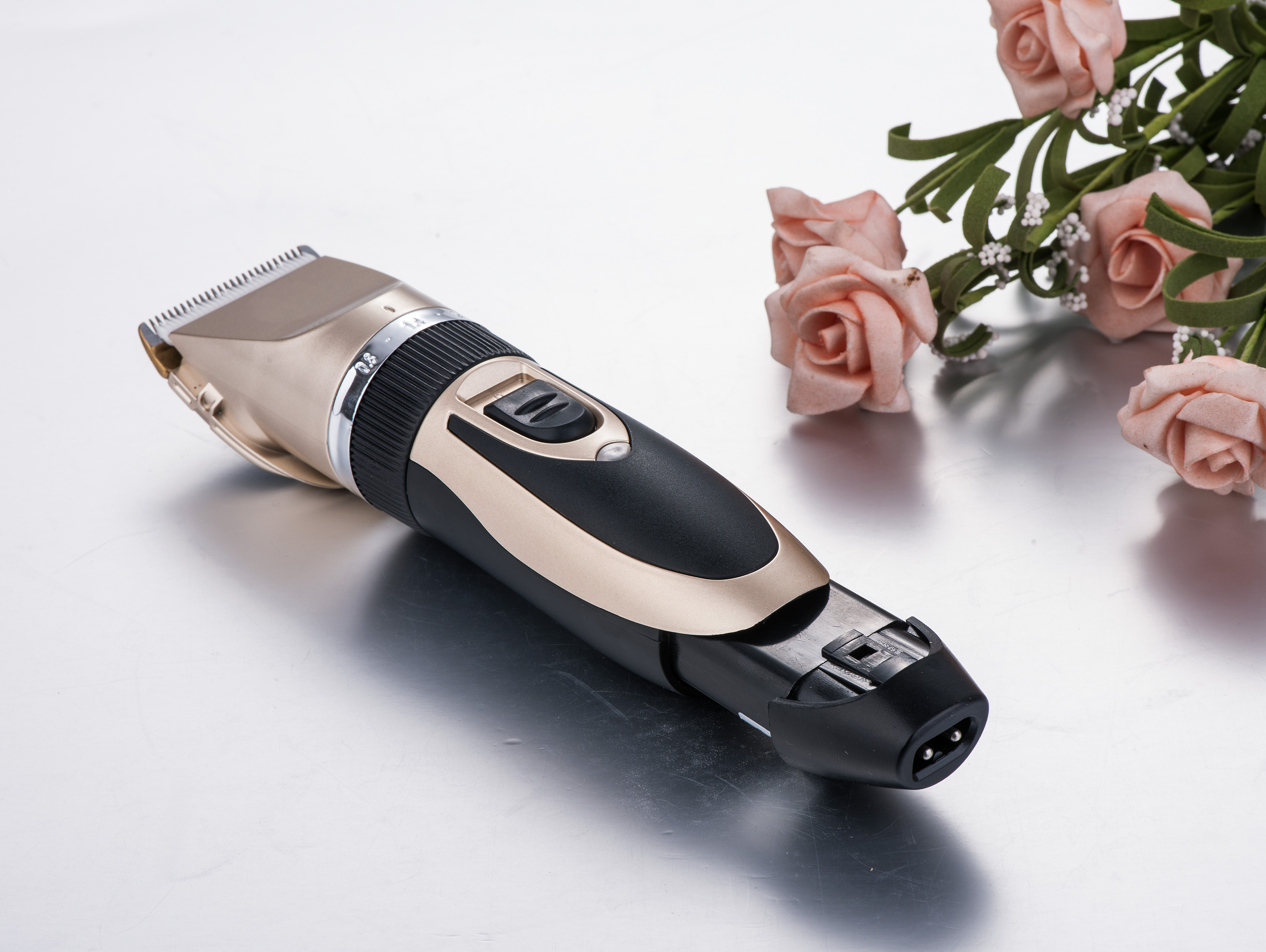 Aparat de tuns pentru uz casnic A60