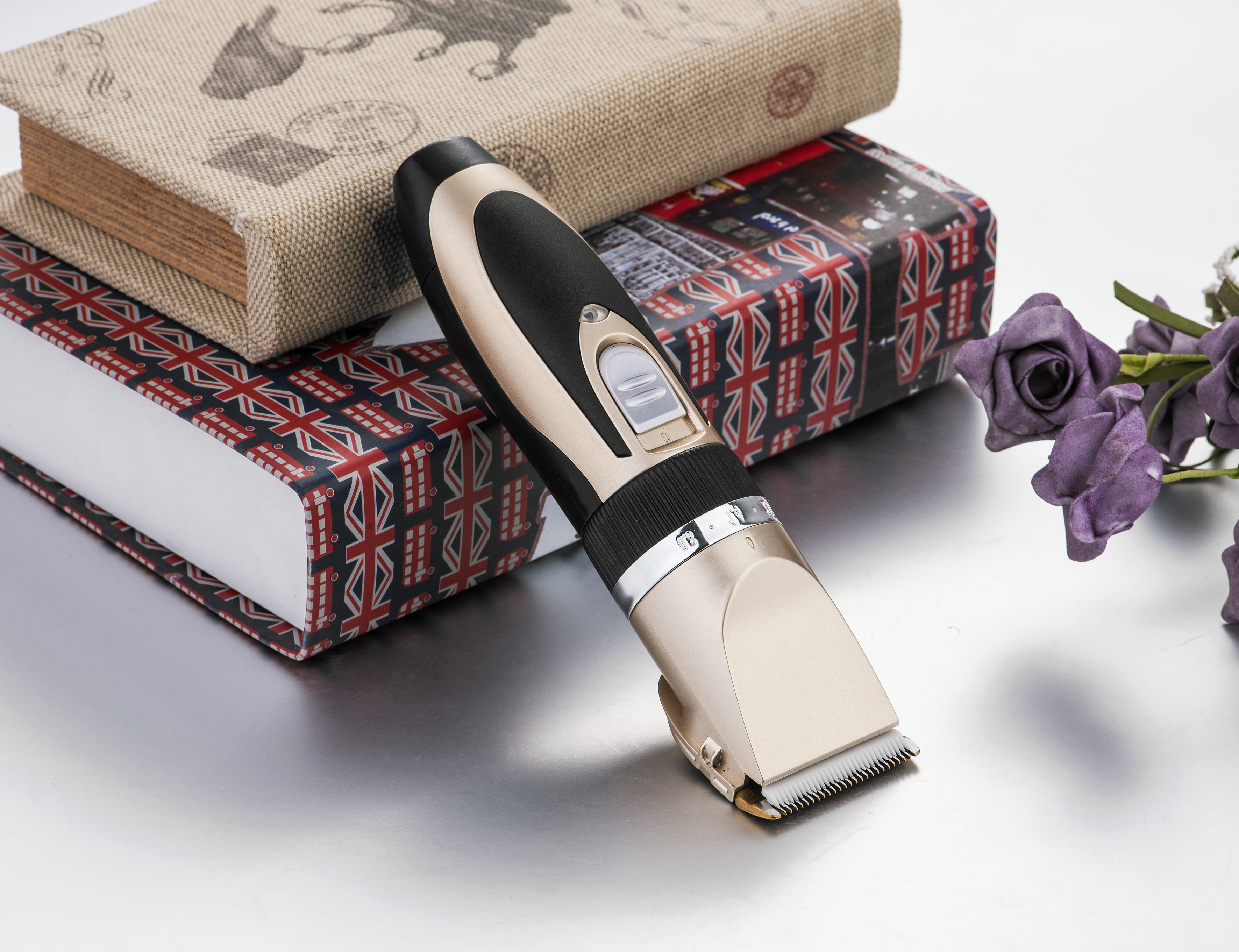 Aparat de tuns pentru uz casnic A60